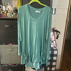 Logo Tunic XL